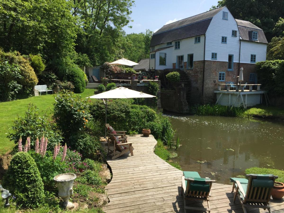 Castle Mill Bed And Breakfast Dorking Exterior foto