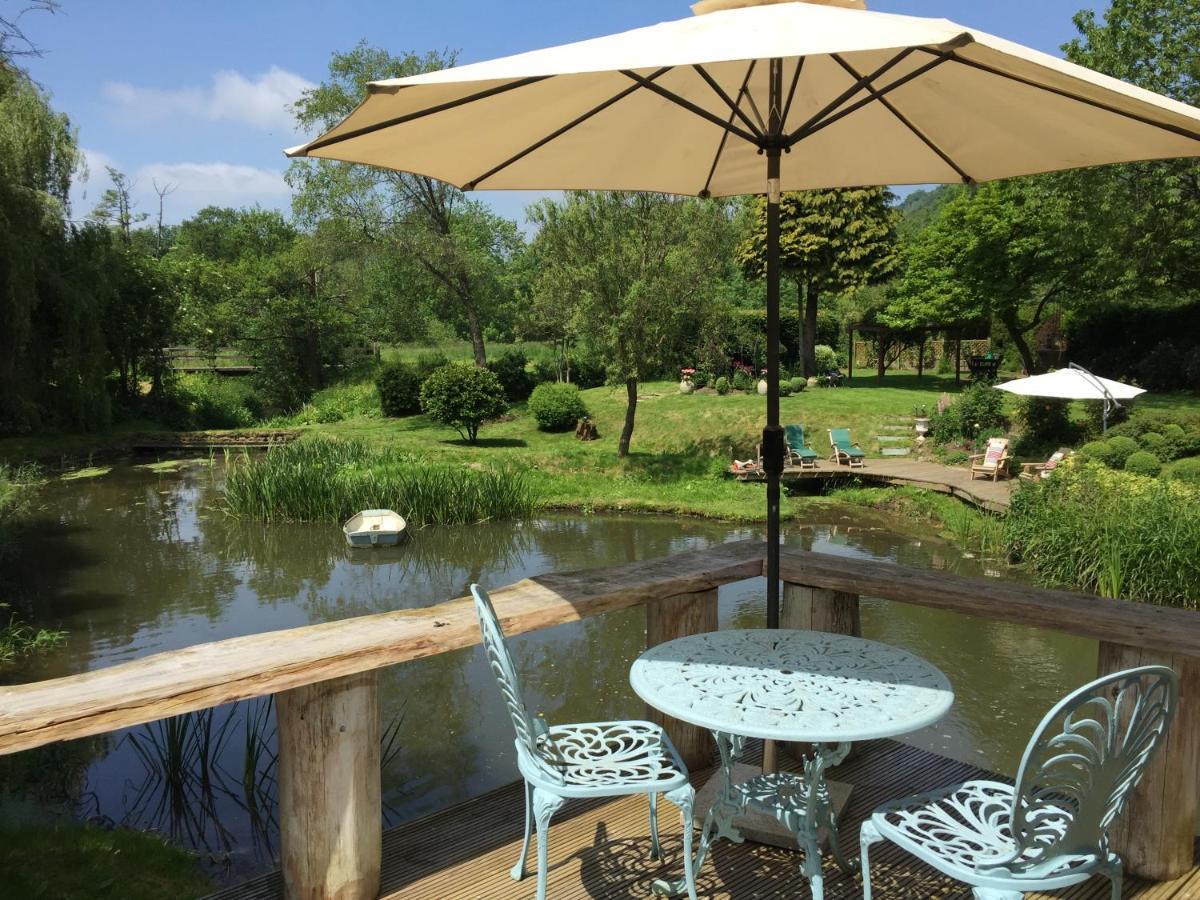 Castle Mill Bed And Breakfast Dorking Exterior foto